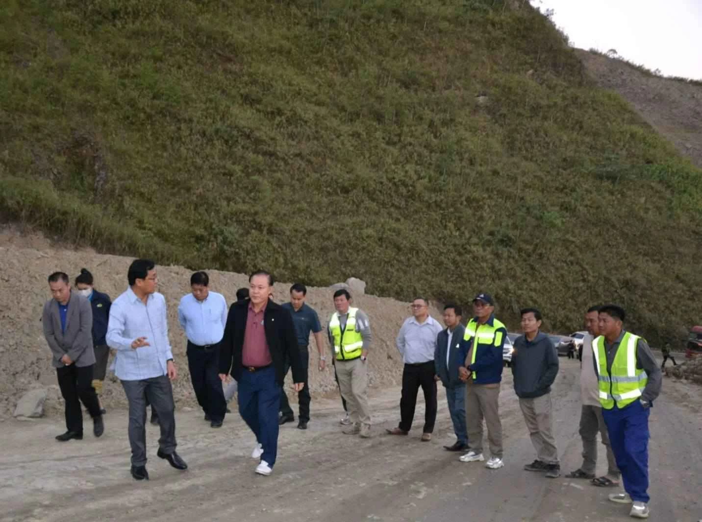 ラオス、国道22号線の補修工事を進展、ほぼ半分完了