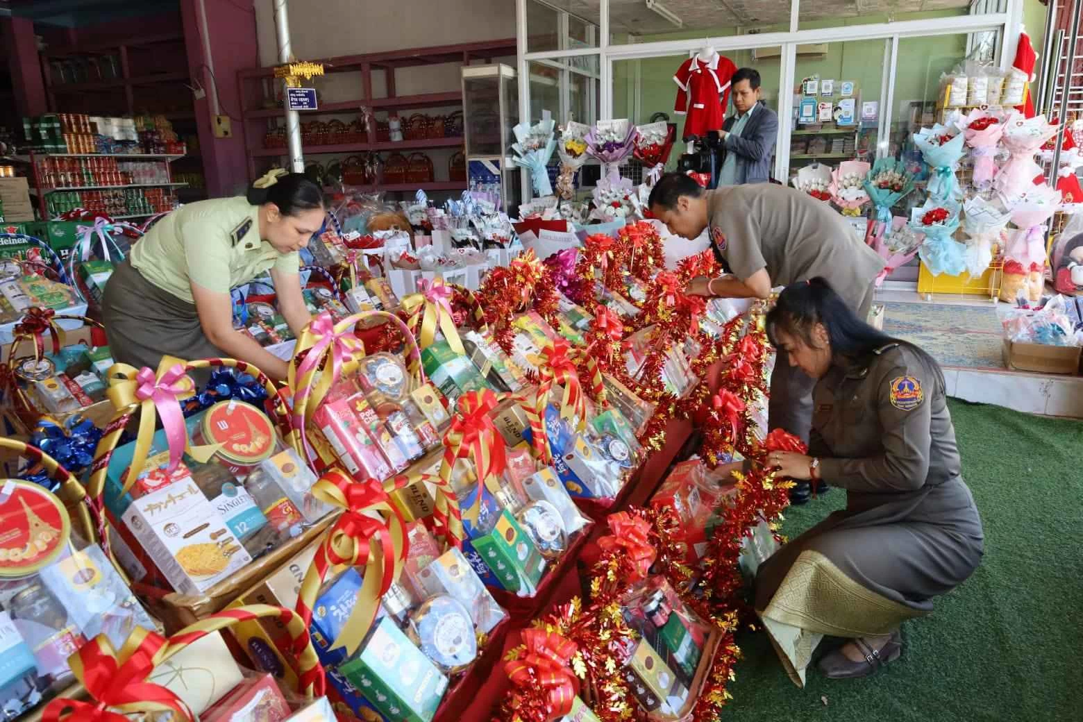 アタプー首相、新年に向けて価格統制を強化